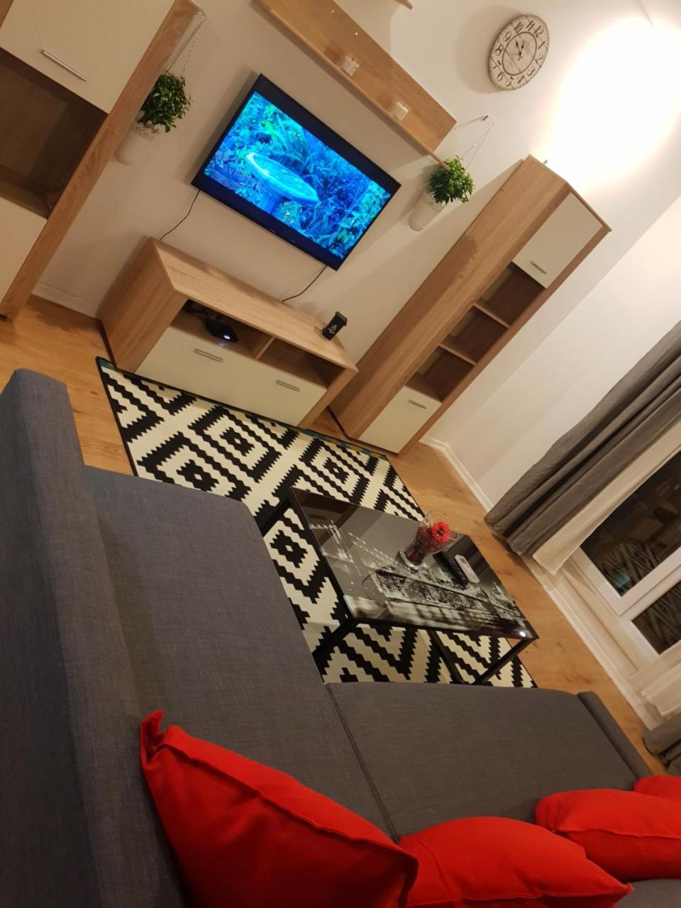 Modern Apartment With Pool In North Bucharest Cretuleasca Exterior foto
